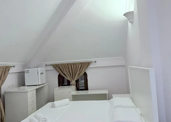 Keshtjella Duka Otel
