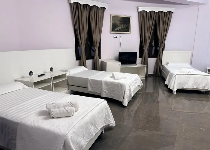 Keshtjella Duka Otel *