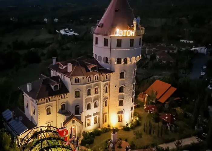 Keshtjella Duka Otel Rreshen