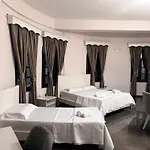 Hotel Keshtjella Duka *