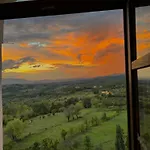 Keshtjella Duka Hotel
