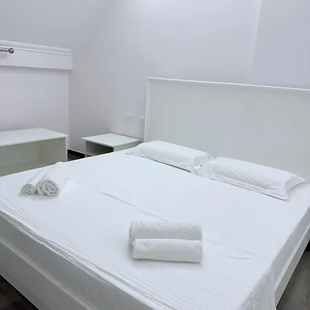 Hotel Keshtjella Duka Rreshen